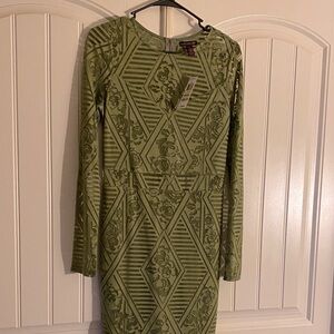 Material Girl Olive Green Geometric Print Long Sleeve Dress; Size M